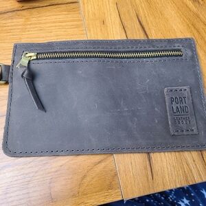 Portland Leather Men's Brown Leather Pouch